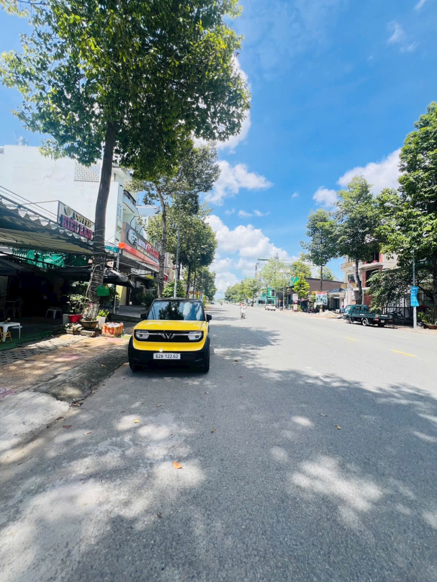 Cho thuê nhà mặt tiền đường chính Trần Văn Trà - KDC Hưng Phú